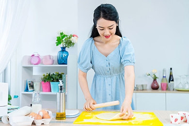 黄色较件：隐藏性能模块引发热议，赛车游戏彩蛋设计再成焦点-3