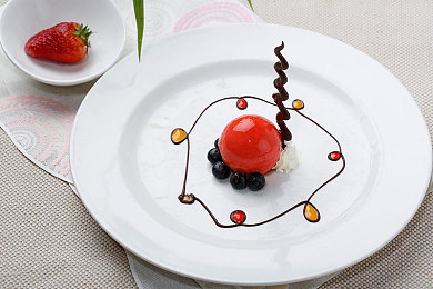 美女被扒开屁股：极速改装，引擎艺术的深度解剖与赛道美学