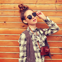 男生的香蕉插进女生的桃子：双人竞速新作发布，创新组合驾驶模式引发玩家热议-4