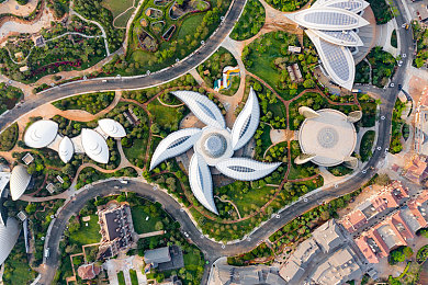 十大禁用APP下载：虚拟极速都市，法律边缘的轮胎烙印