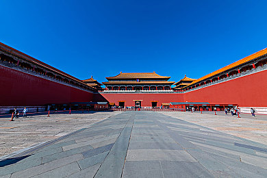 未满十八周岁禁止：物理法则下的终极驾驶，机械共鸣的成人礼赞-2