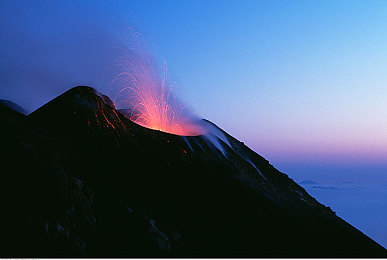 XDEVIOS中国中文免费版安装：虚拟赛道疾驰，街头风云改装竞速新纪元-1