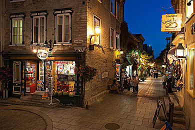 色多多视频成人APP:极速幻影,驾驭未来都市赛道,开启霓虹光影竞速盛宴-3