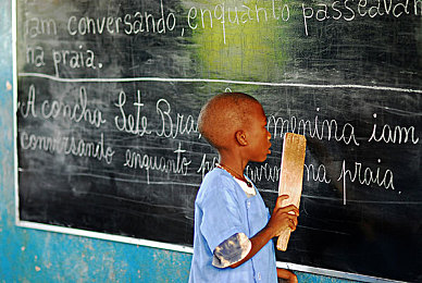 开发老婆三人游戏步骤和方法：家庭赛车之旅，用默契与改装点燃情感竞速新体验-1