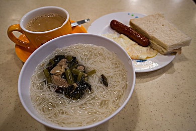 17吃瓜爆料黑料网曝门:极速暗影中的公平竞速,街头争霸后的信任重塑-3