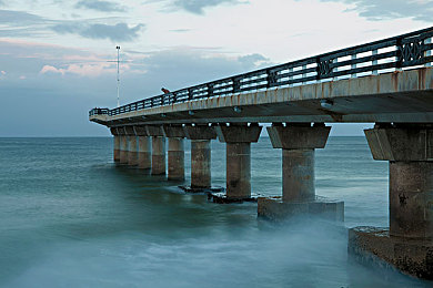 色综合色综合色综合：疾驰于光影交织的动态美学世界-2