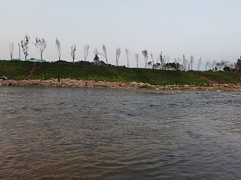 3.0.3每天无限次破解版大全oppo:极速狂飙全新版本上线,动态天气改写都市竞速规则-2