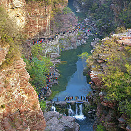 男人与雌宠物交XX：钢铁旅伴，末世心途共鸣诗篇-4