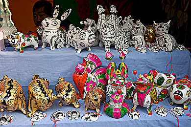 丁香五月五月婷婷:花香赛道疾驰,优雅竞速与自然共舞之旅-3