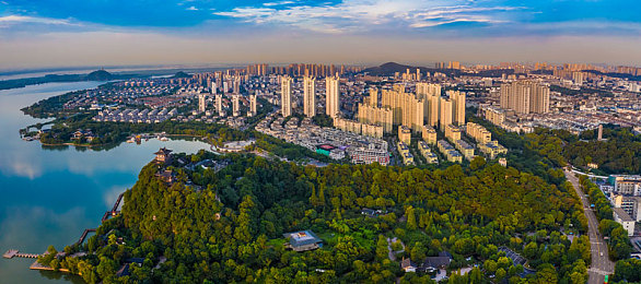 黄色软件app3.0.3免费oppo版大全装扮2022：2022终极改装指南，街头涂装大师打造你的专属梦幻座驾-3