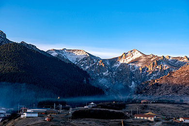 天美星空影视传媒有限公司：幻影飞驰，命运赛道上的光影抉择诗篇-2