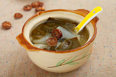 男生女生一起差差差的软件安装：双人协作改装赛车，默契配合极速狂飙-1