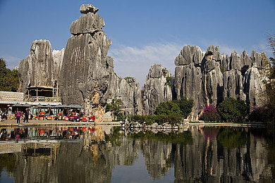 奶头软件：极速幻影街头制霸，改装狂飙与视觉盛宴全解析-2