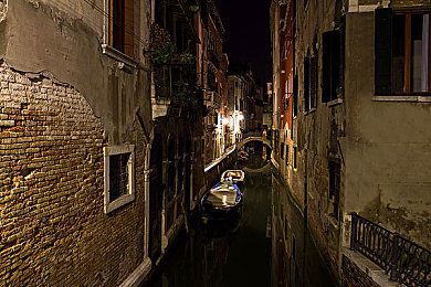 黄色软件软件下载安装2023版本：极速狂飙2023全新版本上线，黄金赛道与真实驾驶体验全面革新-1