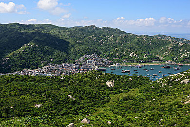 打扑克有痛有叫：策略与速度的终极博弈，卡牌驱动硬核竞速新体验-2