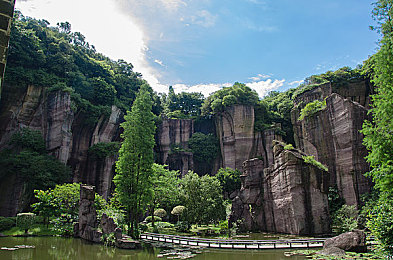 137137大但人文艺术大结局剧情解析：公路之旅终迎结局，八个终局揭示人性救赎真谛