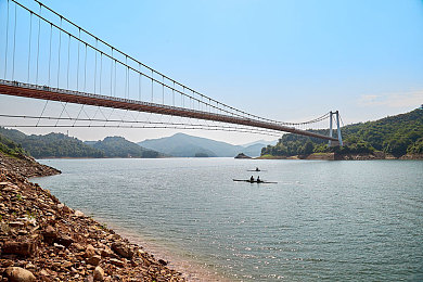 农村BBWBBwBBwBBwBBw：田野巨轮风暴，农耕狂飙传奇之旅