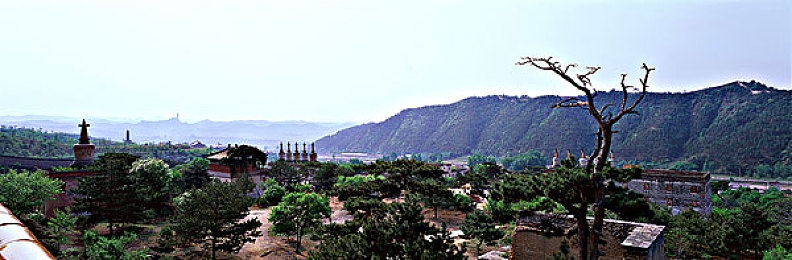 挠脚心+折磨+抹油+哭喊：卡通竞速新作登场，落后者将遭遇滑稽惩罚与爆笑干扰