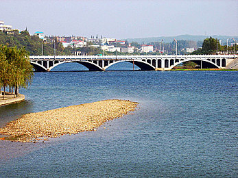 挠脚心 折磨 抹油：极速酷刑今日上线，硬核驾驶模拟器带来真实失控边缘体验-1