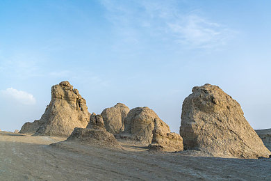 男人桶女人机机:极速搭档革新竞速体验,双人协作共闯未来赛道-3