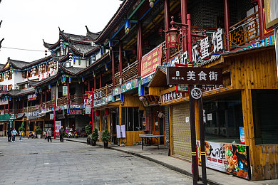 0.3.6.0黄色软件：极限改装隐藏涂装触发，官方攻略揭秘街头赛车超频模式-2