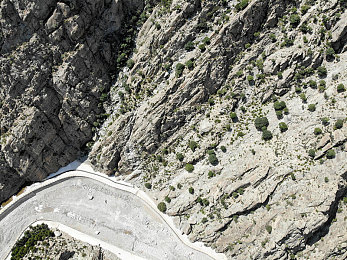 男人的困因在女生的困困里:极速飞驰于山野,温馨停泊在花园-2