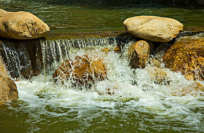 18岁以下禁止：极速狂飙地下风云，硬核驾驶体验真实赛车世界-4