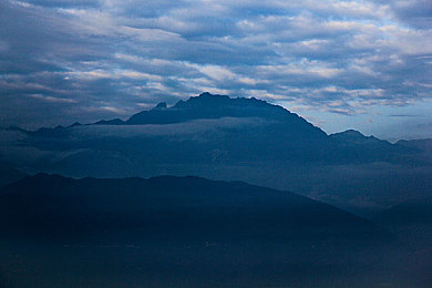 童帝结弦电影大全列表：冰上幻想竞速，演绎你的极速光影篇章-1
