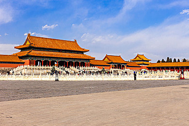 黄色软件排行榜:极速涂装美学,揭秘赛道色彩的性能法则-2