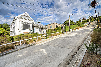 黄色软件3.3.3.3：霓虹都市狂飙，代码骑士改写街头赛车新传说-3