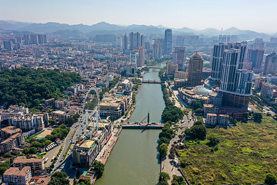 歪歪漫画网站：极速狂飙，漫画赛道上的手绘竞速风暴-5