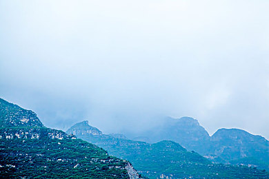 推特9.1破解版险免费版安装：社交竞速新作引爆热议，隐藏关卡警示数字安全伦理-3