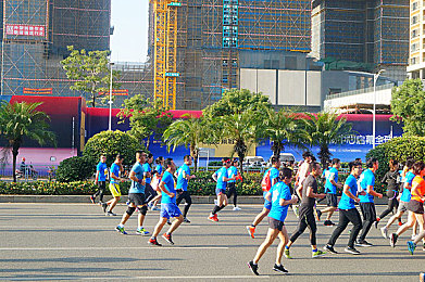 日女人应用：光能伴侣，疾速女神竞速之旅-2