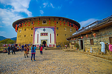 黄色软件下载免费oppo版破解大全华为手机:移动竞速游戏深度评测,掌握赛道艺术与车辆调校全攻略-2