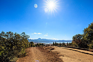 九九热1：硬核赛车新作今日上线，九连发卡弯终极挑战引爆竞速圈-2