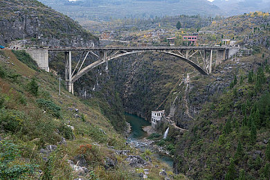 男生互摸秘 jiji秘 网站:夜幕下的终极竞速,经典改装与地下赛道全解析-1