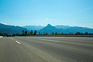 94色色:为经典车漆注入灵魂,开启色彩解谜之旅-2