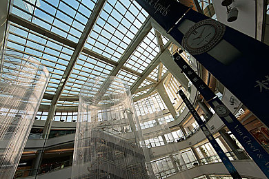 色综合色综:霓虹竞速新纪元,视觉策略驱动赛博狂飙-4