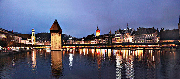 日本55丰满熟妇厨房伦:料理传说温情上线,以美食串联邻里,治愈心灵的厨房物语-2