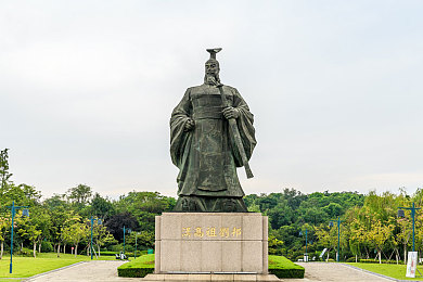 有黄有危险的软件：霓虹边缘，非法引擎与暗夜狂飙的禁忌契约-3