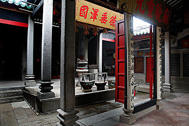 男生和女生差差差差差差差很痛app：《极速对决：性别挑战》今日上线，双轨制赛道引爆玩家热议-2