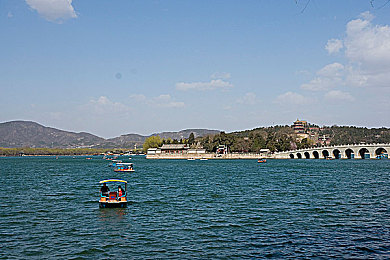 303免费oppo版破解大全免费下载视频：极速狂飙，赛道风云，移动竞速新境界-3