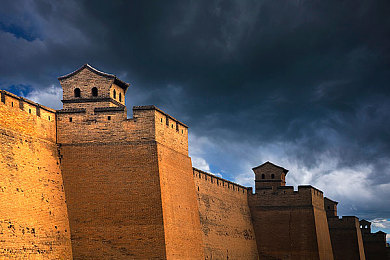 操女生APP:虚拟伴侣与自定义座驾的开放世界驰骋之旅-2