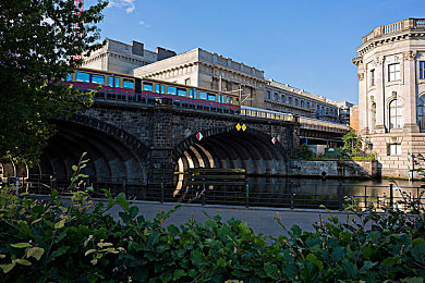 动漫 无尽 得到 向上 升华:极速进化,突破极限,体验次元竞速的终极之旅-2