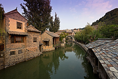 汤不热：引擎温度决定胜负，硬核赛车新作颠覆速度定义-1