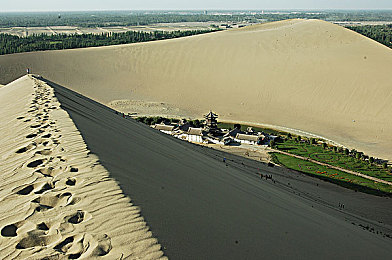 撕开内内蕾：硬核赛车新作深度解析，如何从内饰改装误区走向赛道胜利-3