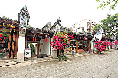 福建导航app官方入口下载安装：今日上线，极速狂飙创新玩法将真实导航变为虚拟赛道终极挑战-1