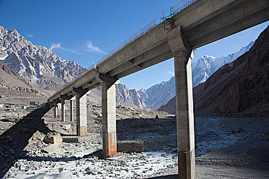 国 产 成 人 电 影：硬核驾驶时代来临，中国模拟游戏开启极致拟真新篇章-3