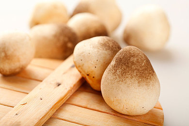 911网爆黑料：虚拟赛道暗流，数据迷雾中的信任竞速-4