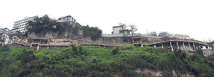 残忍粗大拳头酒瓶交:废土狂飙,改装战车,争夺资源,生存竞速新纪元-3